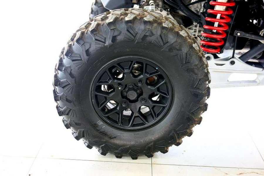 2025 Can-Am Maverick X3 MAX DS Turbo (Red & Silver)