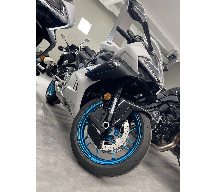 2026 CFMOTO 675 SS