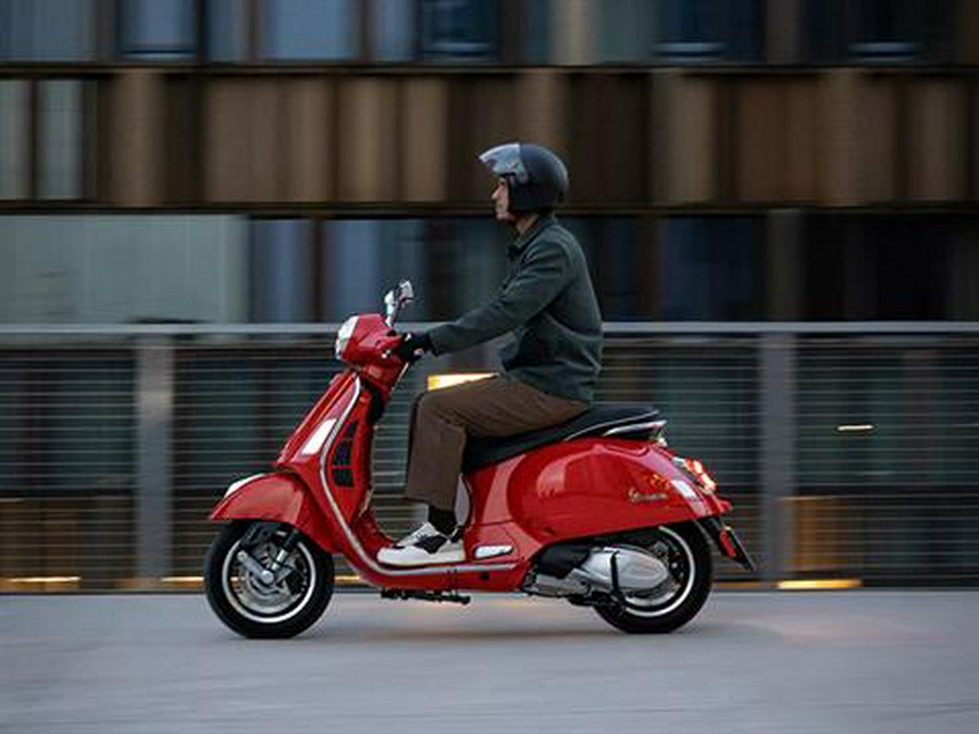 2023 Vespa GTS Super 300