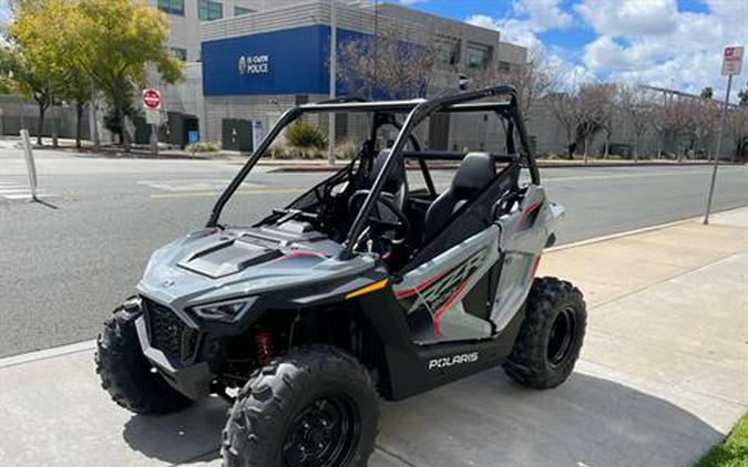 2024 Polaris RZR 200 EFI