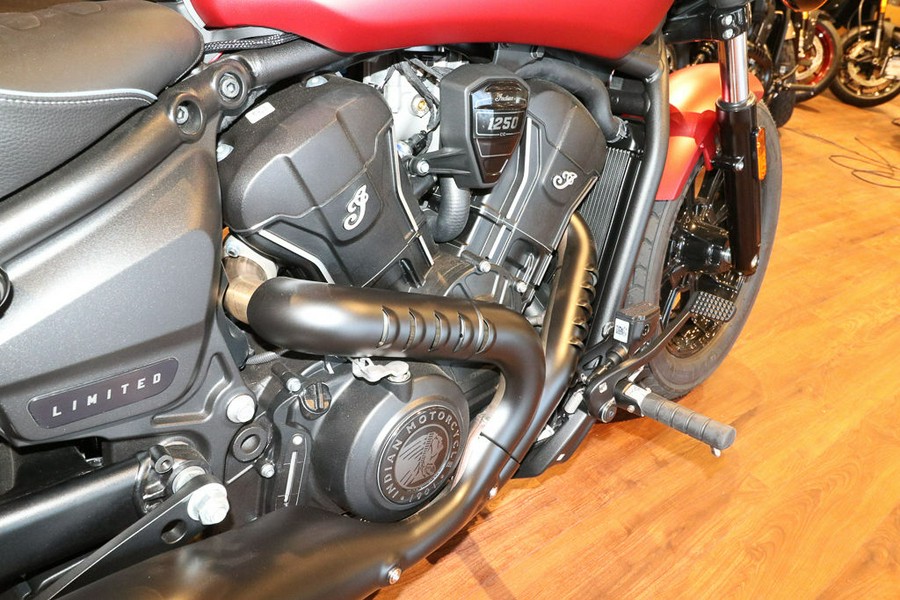 2025 Indian Motorcycle® Scout® Bobber Limited +Tech Sunset Red Smoke