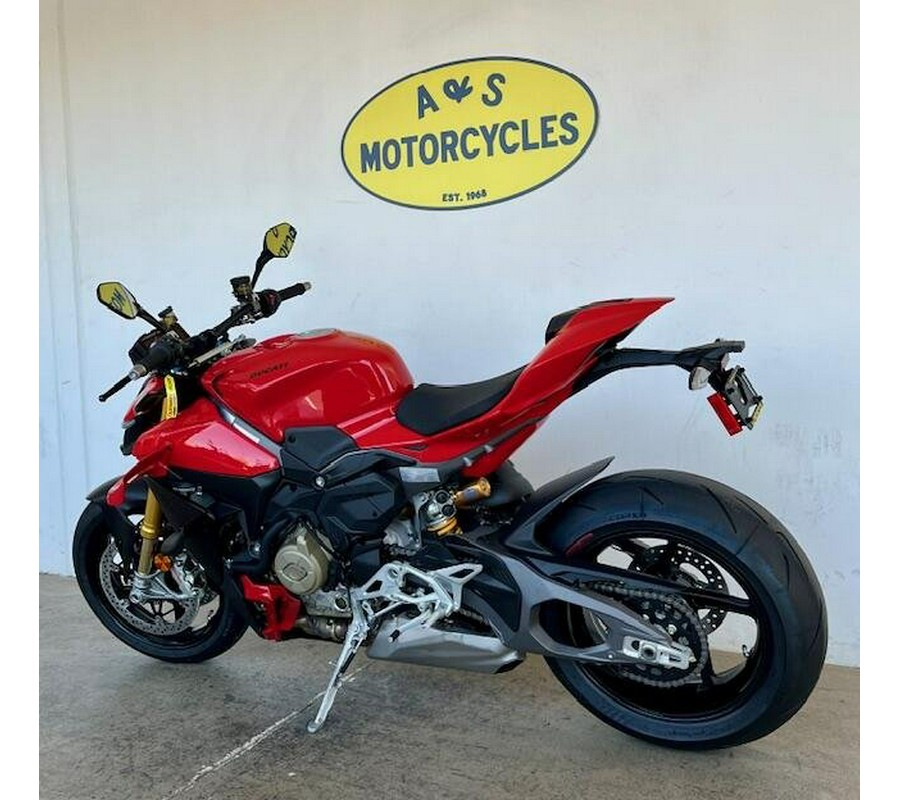 2025 Ducati STREETFIGHTER V4S