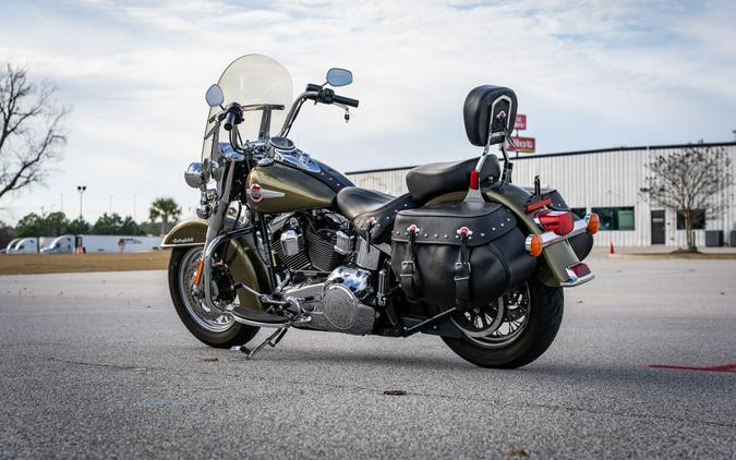 Used 2016 Harley-Davidson Heritage Softail Classic FLSTC Motorcycle For Sale In Florence, SC