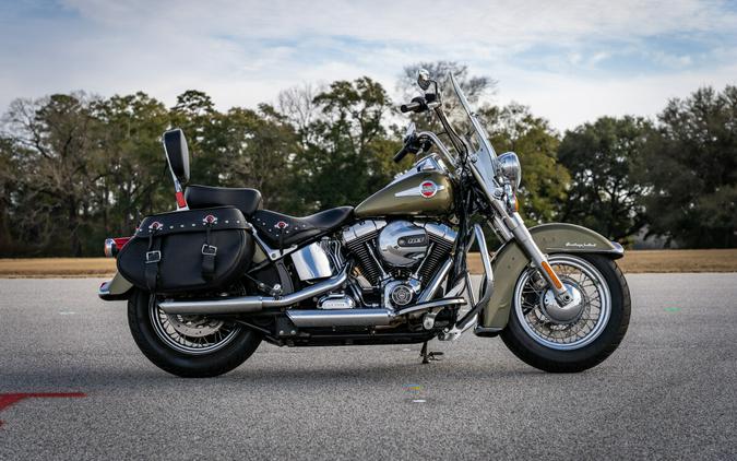 Used 2016 Harley-Davidson Heritage Softail Classic FLSTC Motorcycle For Sale In Florence, SC
