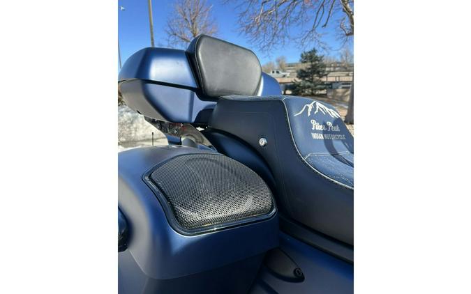 2023 Indian Motorcycle CHALLENGER ELITE, SAPPHIRE BLUE SMOKE, 49ST Elite