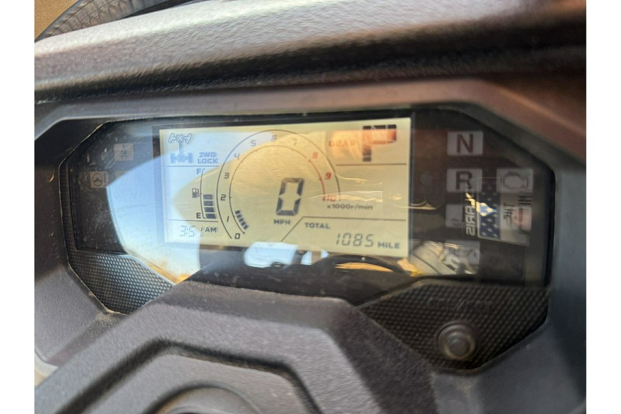 2023 Honda Pioneer 1000-6 Crew Deluxe