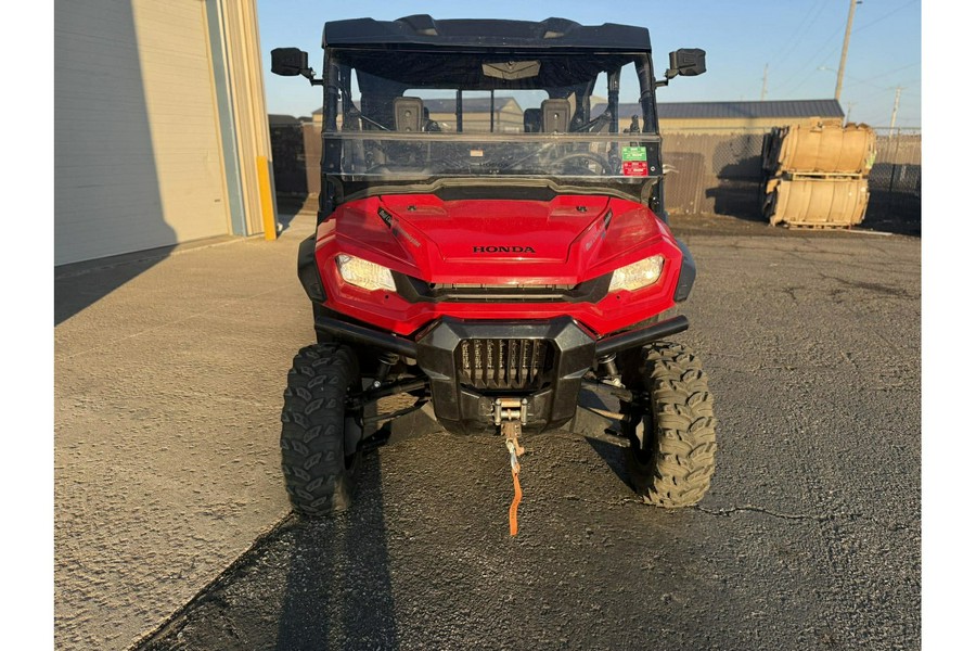 2023 Honda Pioneer 1000-6 Crew Deluxe