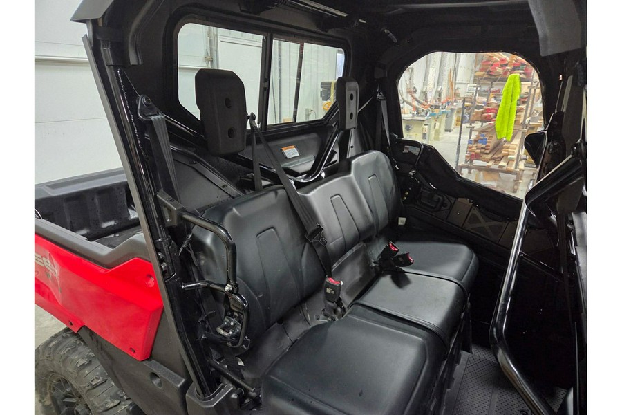 2023 Honda Pioneer 1000-6 Crew Deluxe