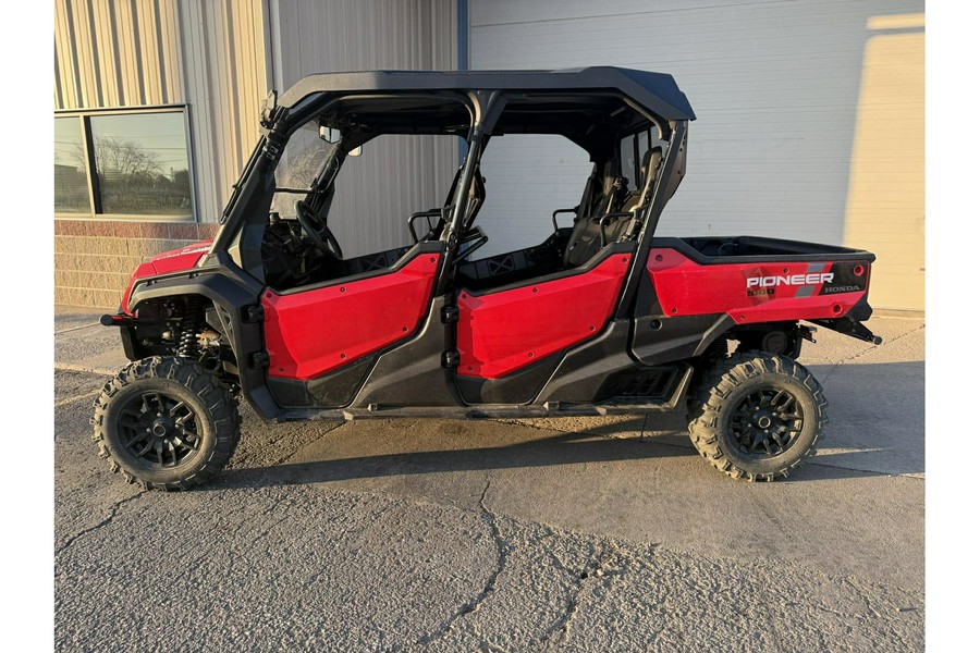2023 Honda Pioneer 1000-6 Crew Deluxe