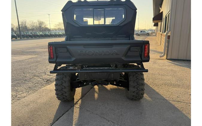 2023 Honda Pioneer 1000-6 Crew Deluxe