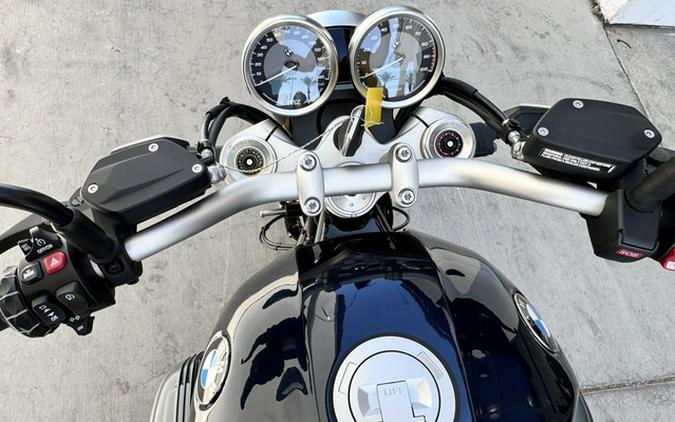 2026 BMW R 12 Ninet Imperial Blue Metallic