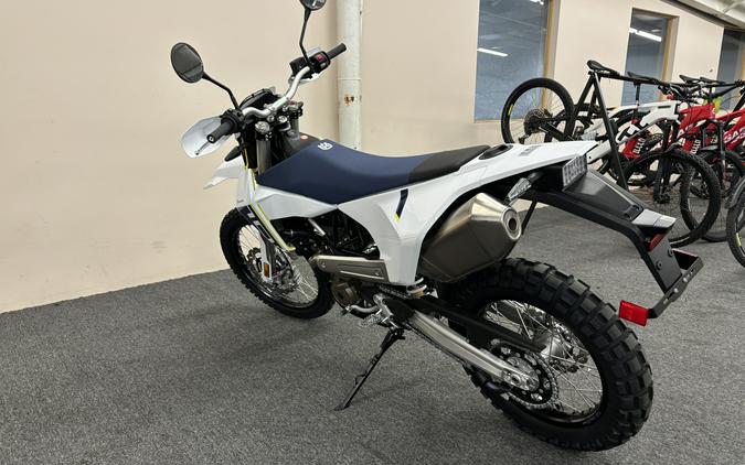 2027 Husqvarna Enduro 701