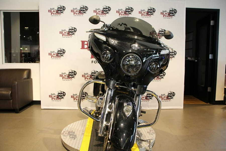 2017 Indian Motorcycle® Chieftain® Thunder Black Pearl