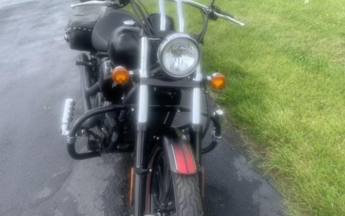 2011 Kawasaki Vulcan® 900 Custom SE