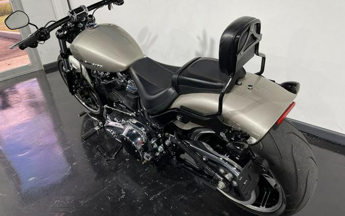 2018 Harley-Davidson FXBR - Softail Breakout