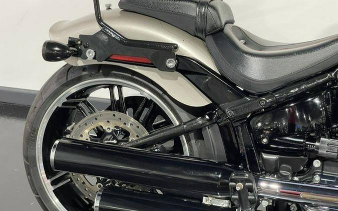 2018 Harley-Davidson FXBR - Softail Breakout