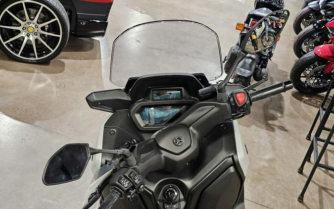 2024 Yamaha XMAX™ Base