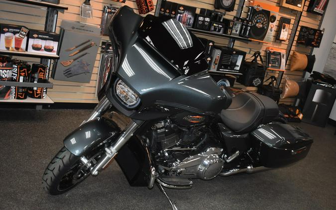 FLHX 2025 Street Glide®