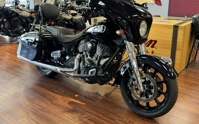 2021 Indian Motorcycle® Chieftain® Thunder Black