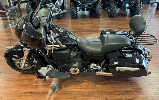 2021 Indian Motorcycle® Chieftain® Thunder Black