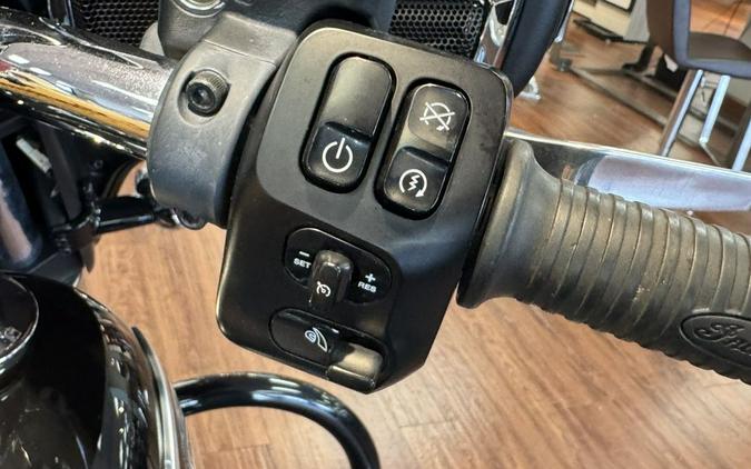 2021 Indian Motorcycle® Chieftain® Thunder Black