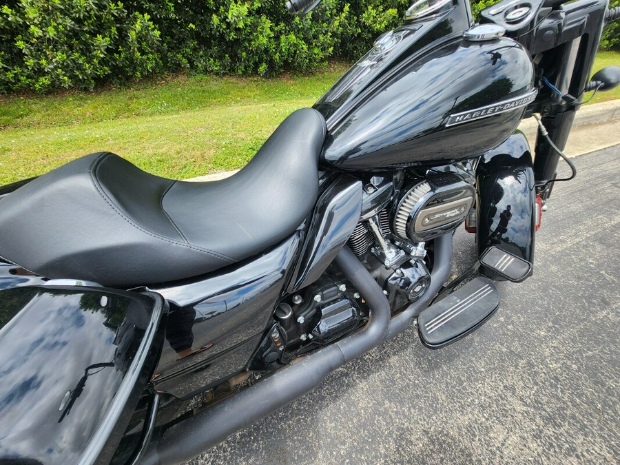 FLHRXS 2018 Road King Special
