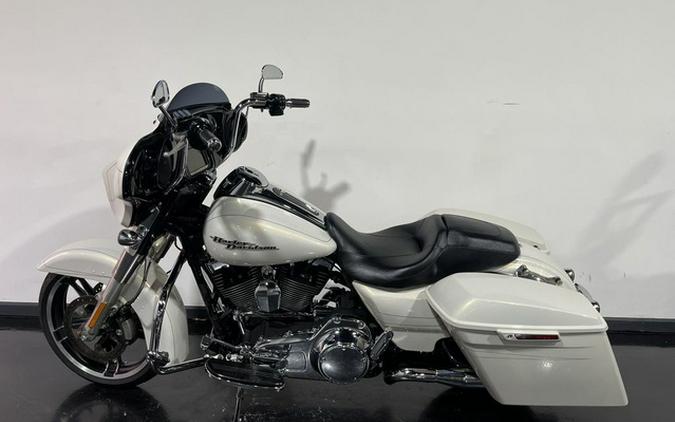 2014 Harley-Davidson FLHXS - Street Glide Special