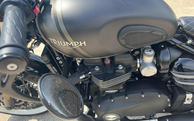 2022 Triumph BONNEVILLE BOBBER