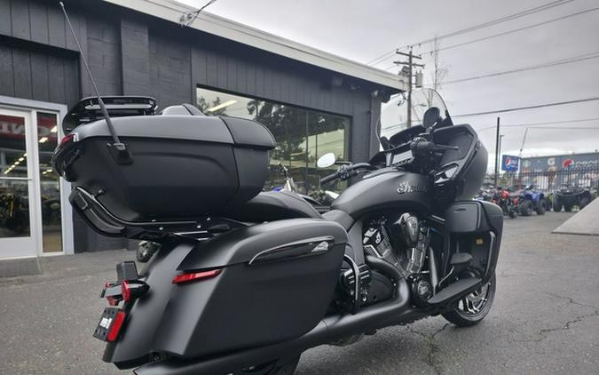 2026 Indian Pursuit Dark Horse 112 W/ Powerband Audio Black