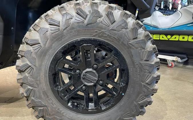 2026 Can-Am® Defender MAX Limited HD11