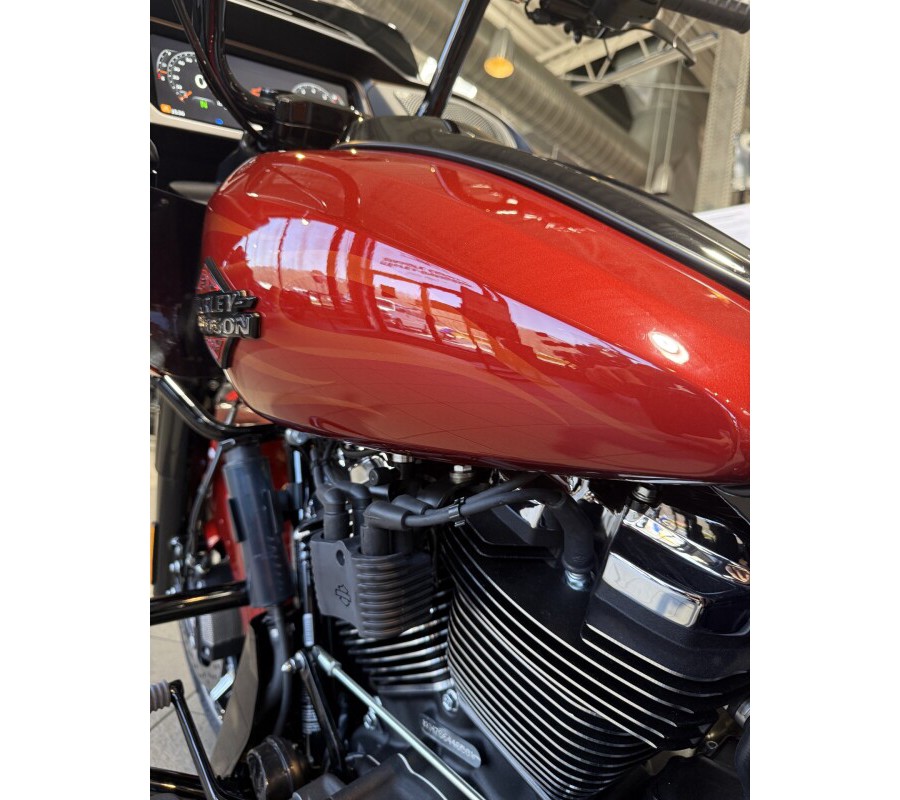 FLTRX 2025 Road Glide™