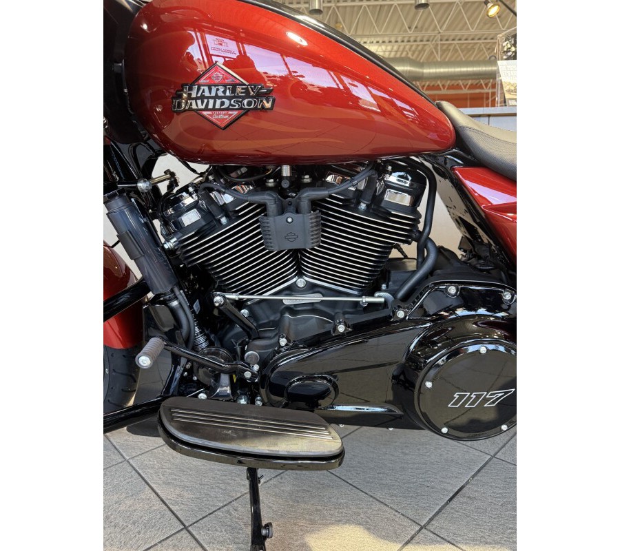 FLTRX 2025 Road Glide™