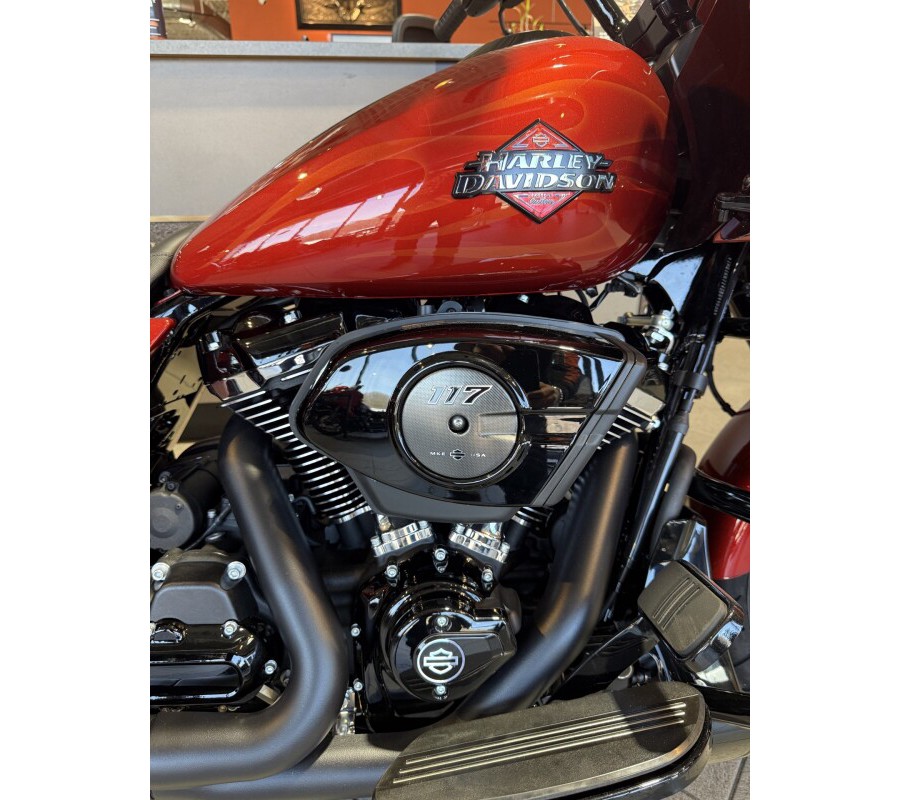FLTRX 2025 Road Glide™