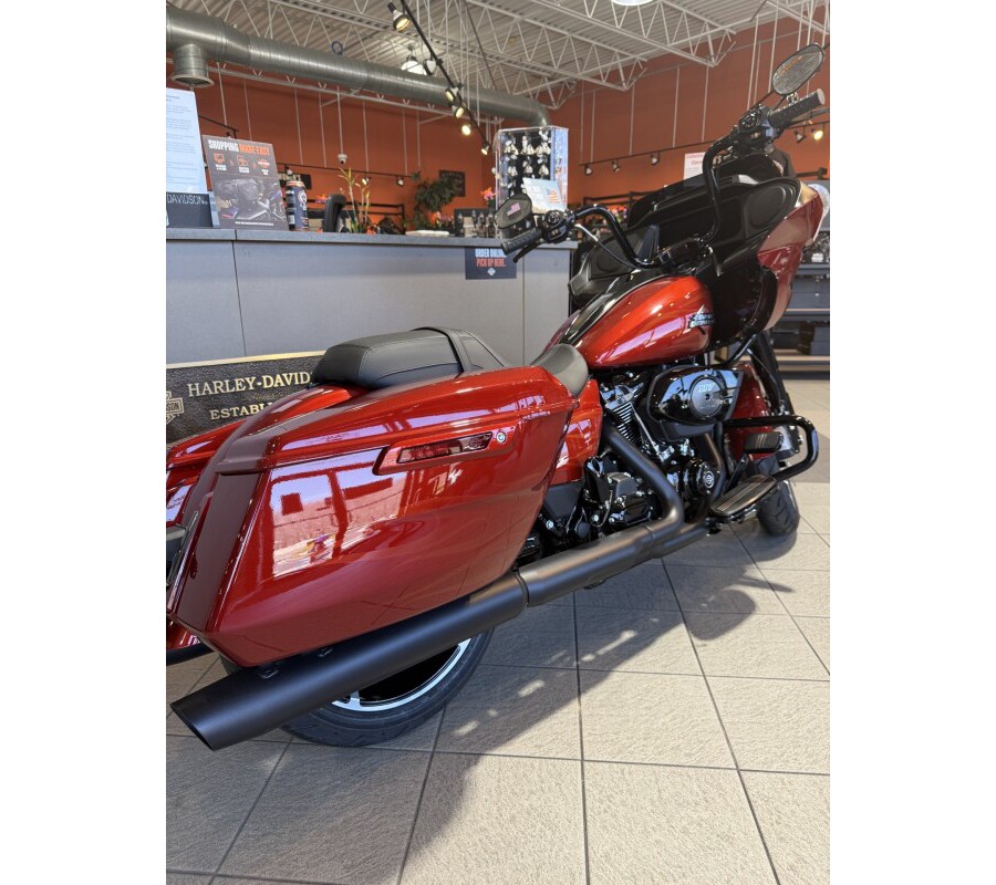 FLTRX 2025 Road Glide™