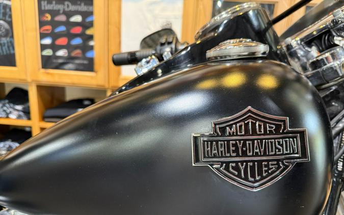 2016 Harley-Davidson Softail Slim®
