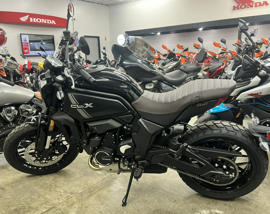 2024 CFMOTO 700 CL-X