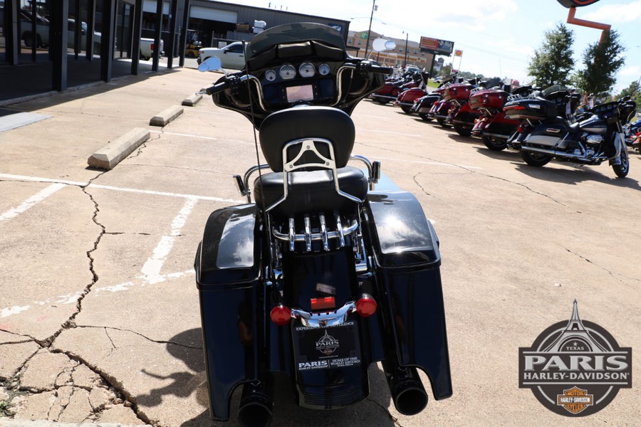 FLHXS 2017 Street Glide Special