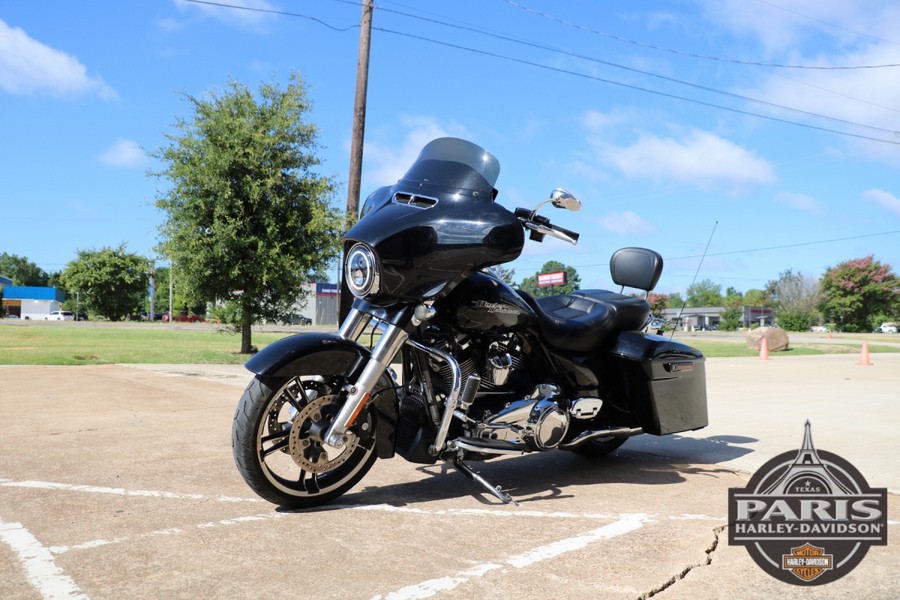 FLHXS 2017 Street Glide Special