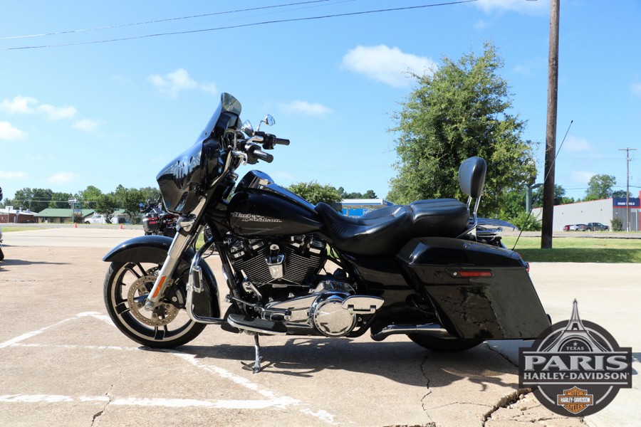 FLHXS 2017 Street Glide Special