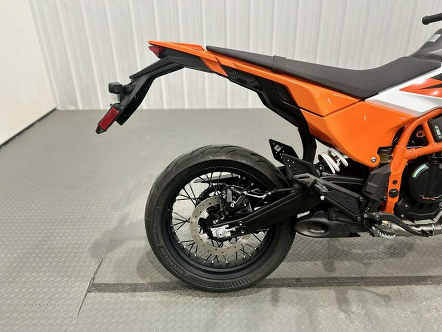 2025 KTM 390 SMC R 390 R