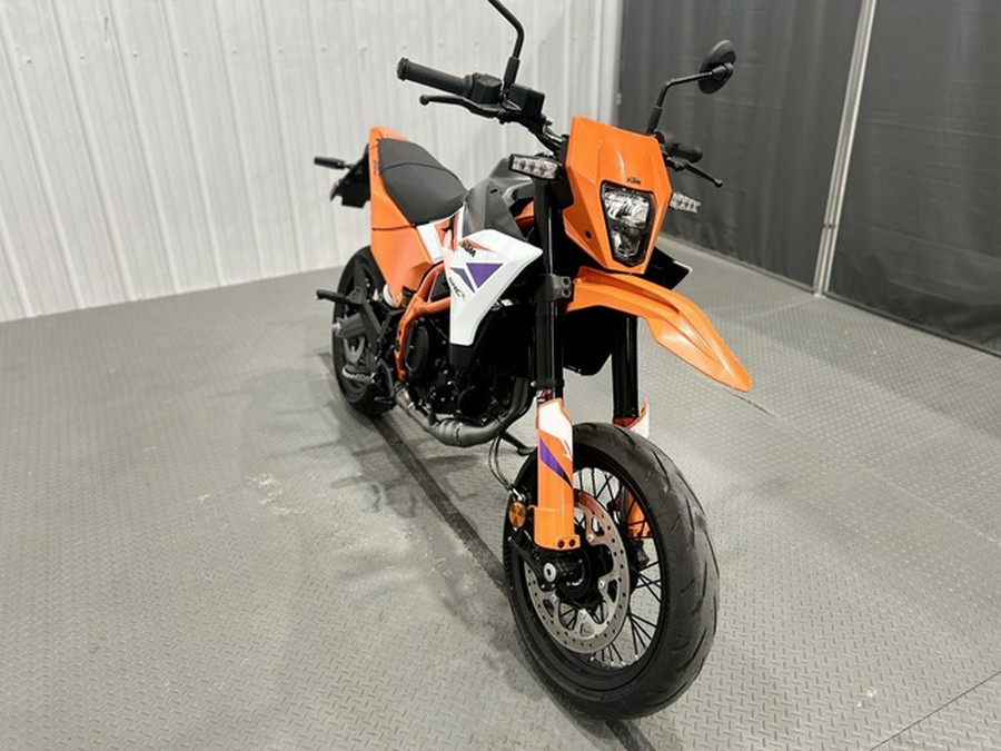 2025 KTM 390 SMC R 390 R