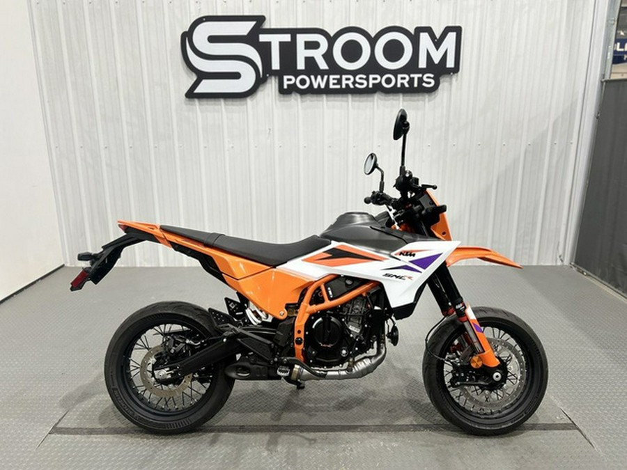 2025 KTM 390 SMC R 390 R