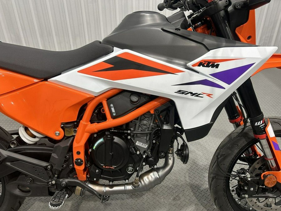 2025 KTM 390 SMC R 390 R