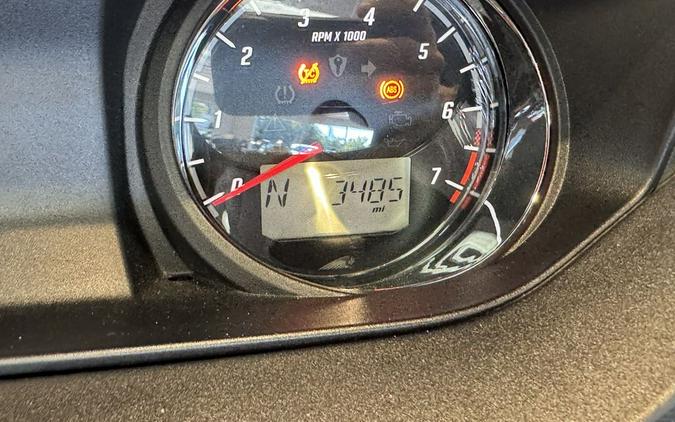 2024 Indian Motorcycle® Challenger® Titanium Smoke