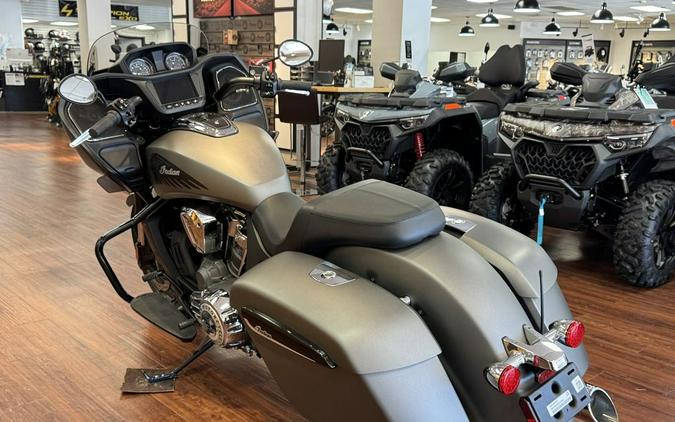 2024 Indian Motorcycle® Challenger® Titanium Smoke