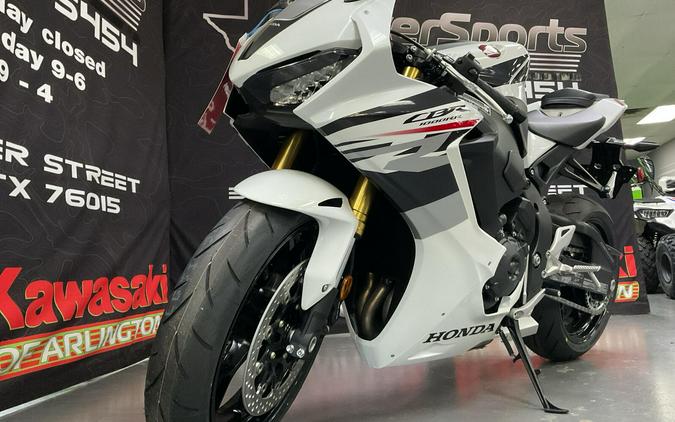 2026 Honda CBR1000RR Base