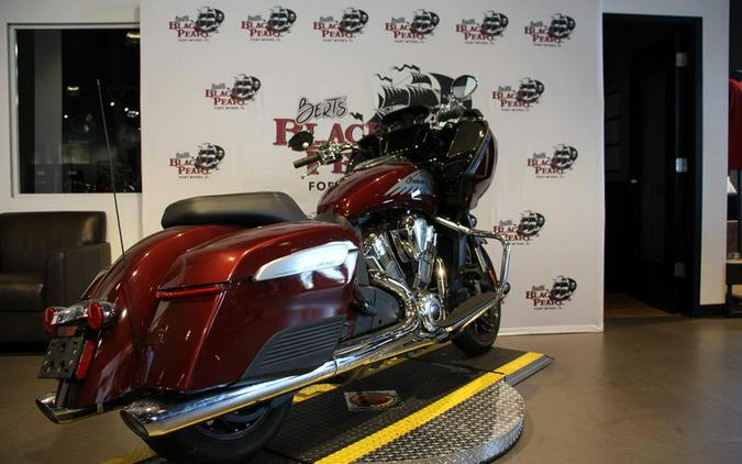 2022 Indian Motorcycle® Challenger® Limited Maroon Metallic