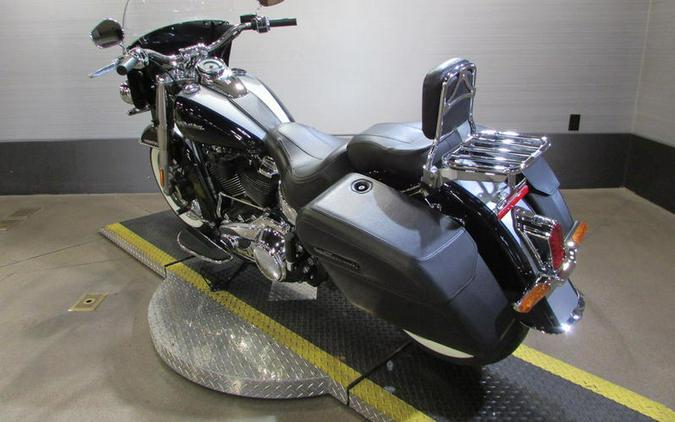 2019 Harley-Davidson® FLDE - Softail® Deluxe