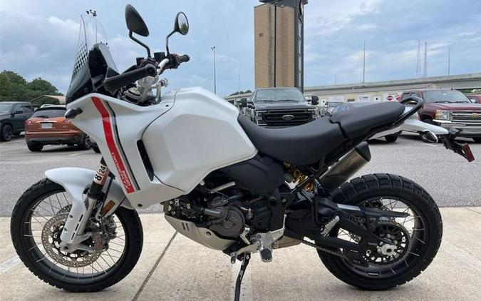 2023 Ducati DesertX Star White Silk