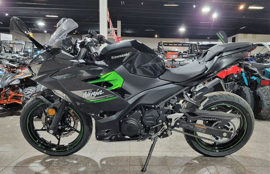 2023 Kawasaki Ninja 400